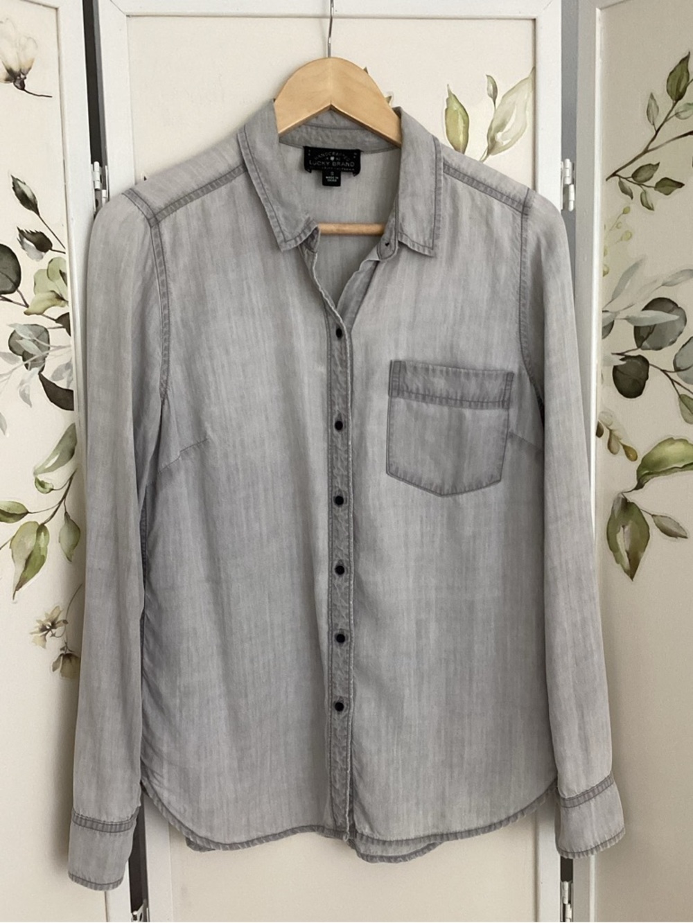 LUCKY BRAND Button Down Shirt S Gray lightweight EUC